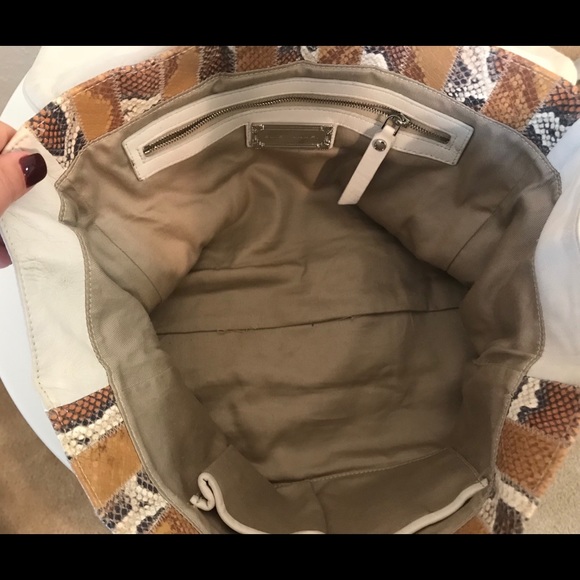 Elie Tahari handbag - Picture 4 of 5